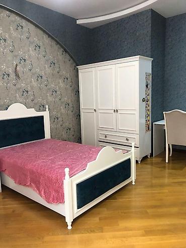 Uzunmüddətli kirayə mənzillər: ✨ MÖHTƏŞƏM TƏKLİF… ✨ 🏠 3 otaqlı mənzil kirayə verilir 🔹 Sahə: 155 m² 🔹 — 13