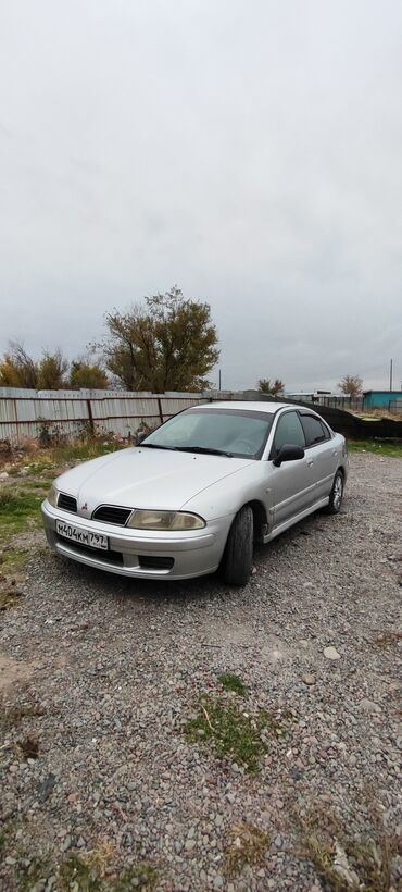 авто кридит: Mitsubishi Carisma: 2001 г., 1.6 л, Механика, Бензин, Хетчбек