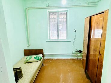 токолдош дом: 70 м², 5 комнат, Утепленный, Бронированные двери, Сарай