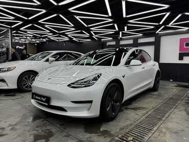 muzhskie dzhinsy wrangler model 77mwzrw retro slim: Tesla Model 3: 2021 г., 2 л, Автомат, Электромобиль, Седан