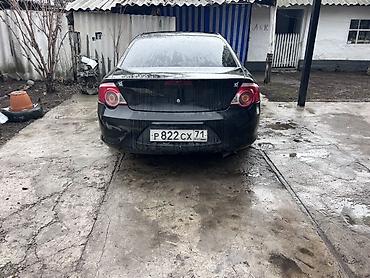 Geely: Geely : 2010 г., 2.4 л, Механика, Бензин, Седан — 1