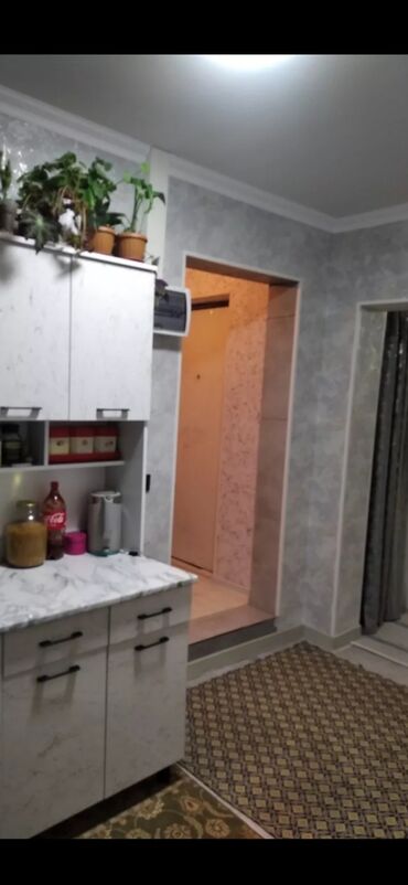 тынчтык ж м: 17500 кв. м, 4 бөлмө, Унаа токтотуучу жай, Забор, тосулган