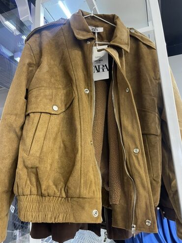 сумка мужская через плечо: Женская куртка-бомбер ZARA из мягкой замши (эко-замша) с утеплённой