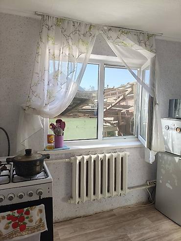 Продажа полдома: 🏠 Продаётся полдома 📍 Нижняя Ала-Арча, ул. Киргизская 📐 Дом — 40 м² | — 11