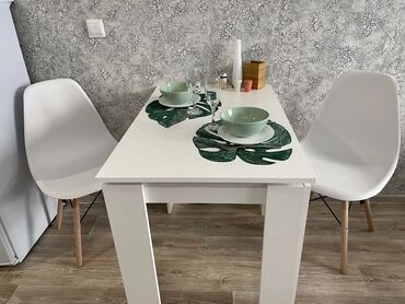 кухонный столик: Кухонный Стол, цвет - Белый, Новый