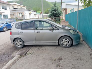 Honda: Honda Fit: 2003 г., 1.5 л, Автомат, Бензин, Хэтчбэк