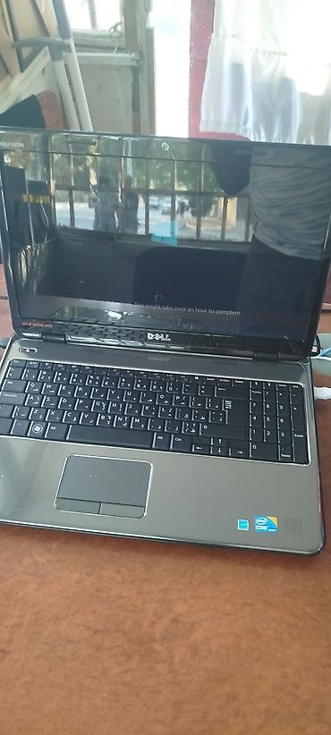micro qulaq: Dell Inspiron noutbuk - Model: Dell Inspiron (şassi parlaq tünd boz — 3