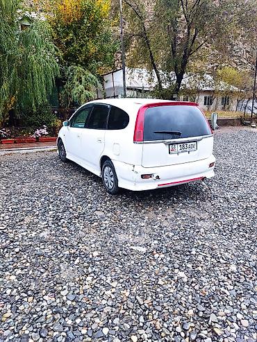ижара авто: Honda Stream: 2002 г., 1.7 л, Автомат, Бензин, Вэн/Минивэн — 7