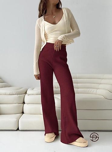 suknjara basic: Rebraste ženske pantalone sa širokim nogavicama
1700din
S M L — 6