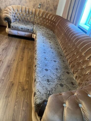 стеклянный обеденный стол: Künc divan, Açılmayan, Bazasız, Vеlur parça, Çatdırılma yoxdur lalafo.az -da стеклянный обеденный стол: Künc divan, Açılmayan, Bazasız, Vеlur parça, Çatdırılma yoxdur