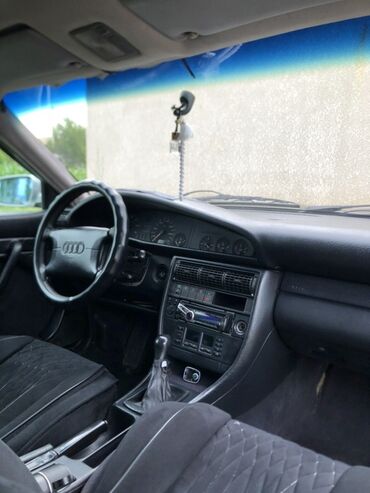 Audi: Audi A6: 1994 г., 2.6 л, Механика, Бензин, Седан — 8