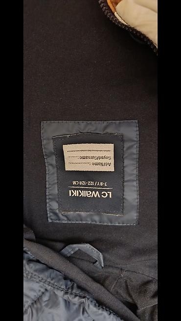 jilet: LC Waikiki uşaq jileti - Model: kapüşonlu, qolsuz, fermuarlı - Brend — 2