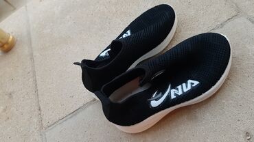 adidas running qadın krossovkaları: Цвет - Черный, Новый