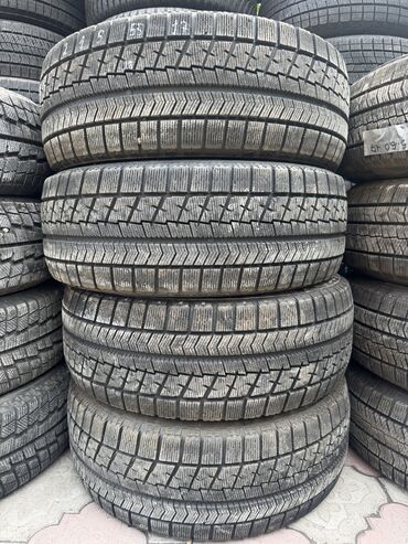 Шины: Шины 215 / 55 / R 17, Зима, Б/у, Комплект, Легковые, Япония, Bridgestone