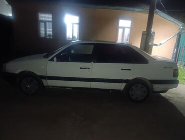 спринтер грузовой средний база: Volkswagen Passat: 1991 г., 1.8 л, Механика, Бензин, Седан
