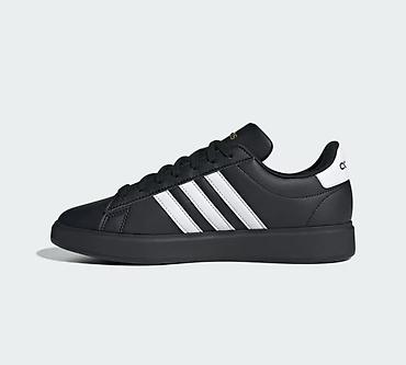 адидас: Adidas Amerikadan gəlib, yenidir, qadın ayaqqabısıdır, ölçü US 7 — 6