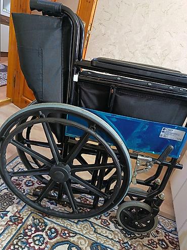 Satılır yaxşı vəziyyətdədir ayaqlarında var 150 manata