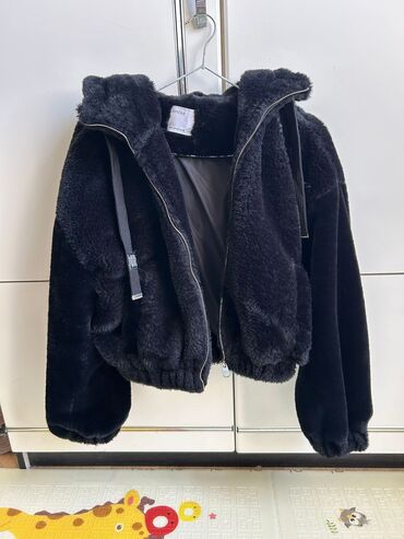 Palto, Bershka, M (EU 38)