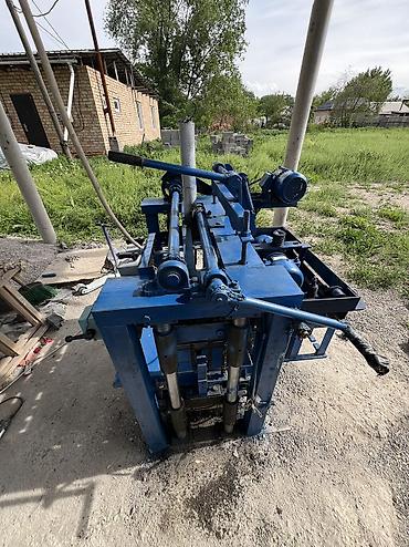 Производство пескоблоков: Продаётся готовый комплект для бизнеса — станок по производству — 6