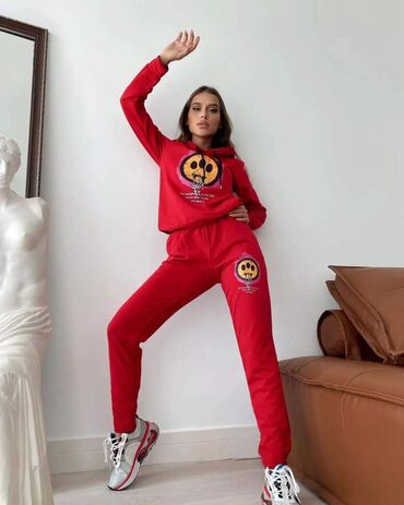 Gornji i donji deo: S m l xl 2500 — 5