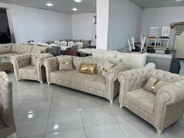 Divan və kreslo dəstləri: Divan kreslo desti 800azn. Magaza baglanir deye deyerinden ucuz