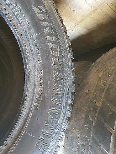 Шиналар 225 / 65 / R 17, Кыш, Колдонулган, Комплект, Жол тандабастар (АТ/МТ), Жапония, Bridgestone — 3
