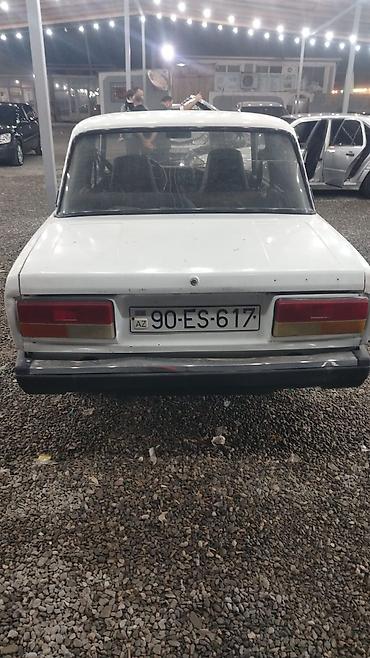vaz 2107 tekeri: VAZ 2107, ağ rəng, sedan gövdə (4 qapı). Mexaniki ötürmə, arxa — 2