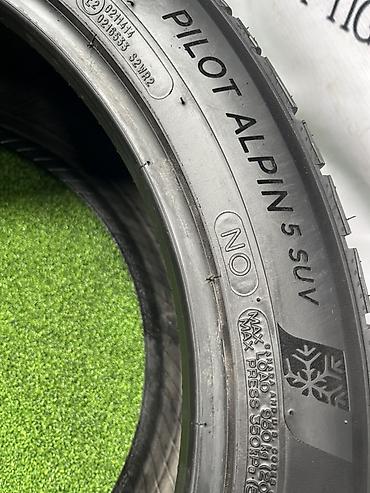 89 2: Шины 295 / 40 / R 20, Зима, Б/у, Пара, Легковые, Michelin — 6
