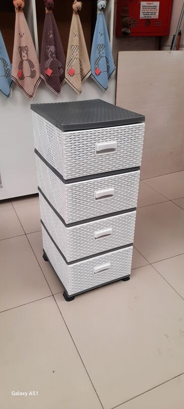 Dolablar: Yeni, Açılan, 4 qapılı Düz dolab — 11