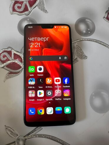 пока х4: OnePlus 6, Колдонулган, түсү - Кара, 2 SIM