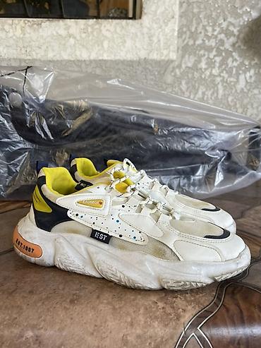 roshe run: Мужские кроссовки, 42, 42.5, 43, Б/у, цвет - Бежевый, Самовывоз — 3