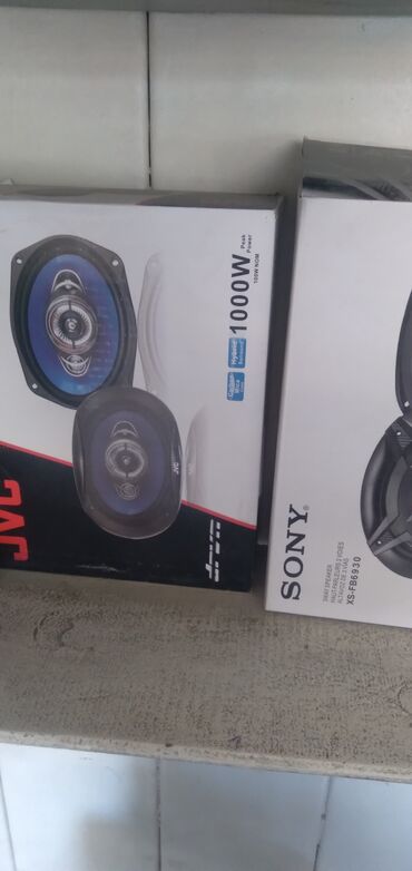 Другие аксессуары: Продаю товар для авто.В продаже имеются автомагнитолы( Радио- — 3