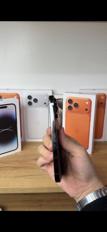 Apple iPhone: IPhone 14 Pro, Золотой, Коробка — 5