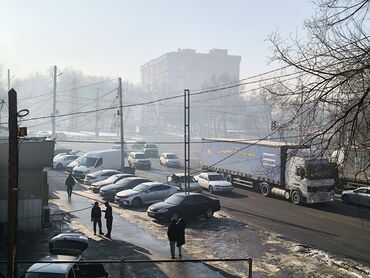 аренда помещения под магазин: Сдаеться помещение 150кв.м. Просп Жибек Жолу пересекает ул.Молодая