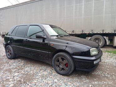 жигулинин матору: Volkswagen Golf: 1992 г., 1.8 л, Механика, Бензин, Седан