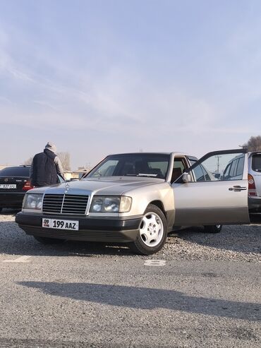 Mercedes-Benz: Mercedes-Benz W124: 1990 г., 2.3 л, Механика, Бензин, Седан — 1
