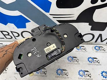 Панели, обшивки: Панель приборов Ford Fiesta 2004 Контрактный из Германии, в отличном — 5