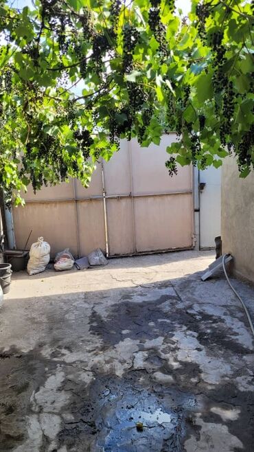 дом покупаю: Полдома, 70 м², 3 комнаты, Риэлтор, Старый ремонт