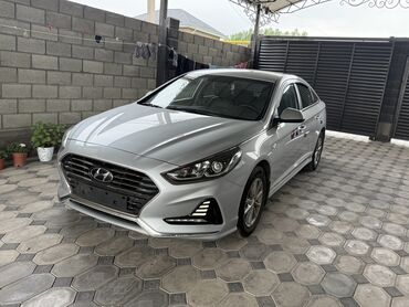 машиа: Hyundai Sonata: 2019 г., 2 л, Автомат, Газ, Седан