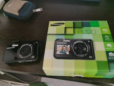 цифровая камера: Продают цифровой фотооаппарат, пользовалась им 2 года, Фотографирует