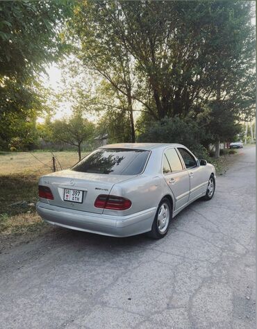 возможен обмен на дом: Mercedes-Benz E-Class: 2002 г., 3.2 л, Автомат, Бензин, Седан