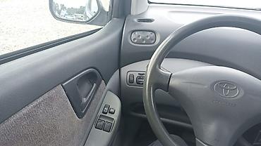 версио: Toyota Yaris Verso: 2002 г., 1.3 л, Бензин, Минивэн — 6
