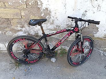 Velosiped – şəhər və yüngül off-road sürüşlər üçün Xüsusiyyətlər: -
