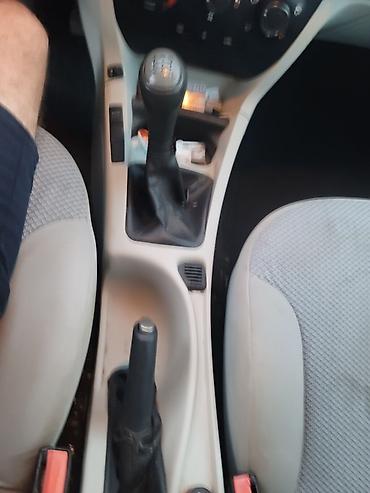 Fiat: Vlasnik 7 godina,2 kljuca,redovno odrzavan,do velikog servisa na lalafo.rs — 17 Fiat: Vlasnik 7 godina,2 kljuca,redovno odrzavan,do velikog servisa — 17