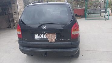 Opel: Opel Zafira: 1.8 l | 1999 il 300 km Van/Minivan — 16