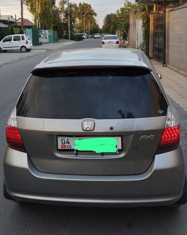 авто с последующим выкупом фит: Honda Fit: 2003 г., 1.5 л, Автомат, Бензин, Хетчбек