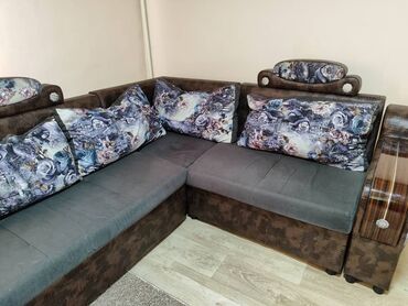 мебель кравати: Угловой диван, цвет - Серый, Б/у