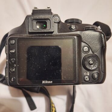 Фото и видеокамеры: Продам фотокамеру Nikon 3300в рабочем состоянии+ сумка, штатный