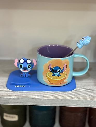 triko dest: Stitch temalı fincan dəsti - Tərkib: 1 keramika fincan, 1 metal qaşıq — 3