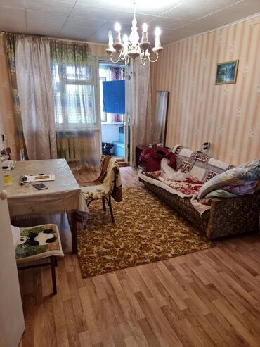 дом 3 комнатный: 3 бөлмө, 50 кв. м, Косметикалык ремонт